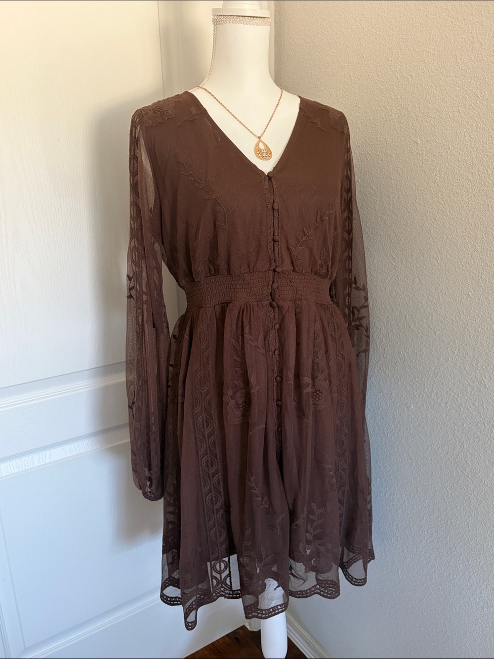Boot Barn Brown V-Neck Long Sleeve Lace Midi Dress